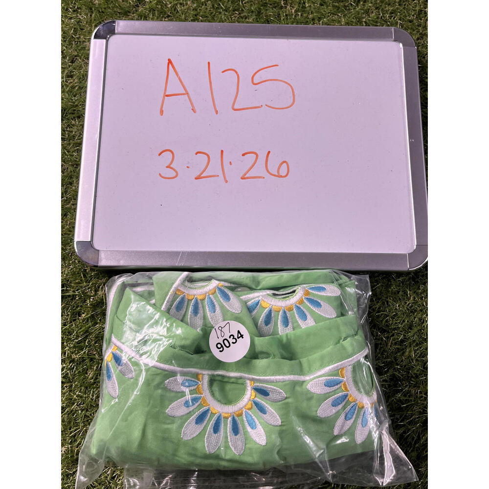 Bob Mackie ARt 2 Wear Green Short Sleeve Button-Up Shirt with Daisy Embroidery - Picture 5 of 13